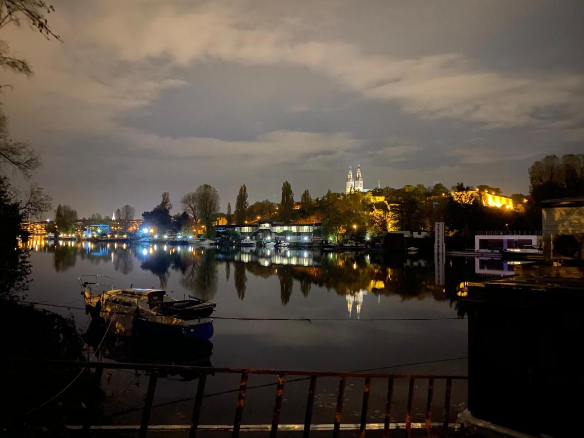 فندق Houseboat Ginger براغ المظهر الخارجي الصورة